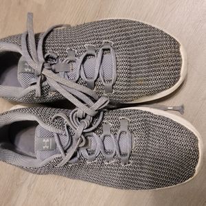 Under armor size 9